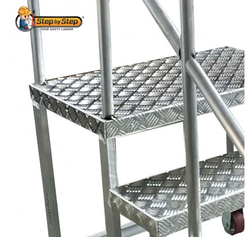Wide checker plate platform and step